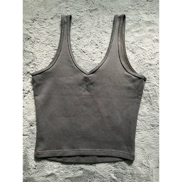 hollister seamless ribbed tank top - Picture 2 of 5
